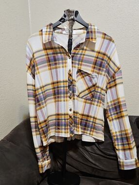 Eden & Olivia Cream Plaid Button-Down Shirt with Yellow and Purple